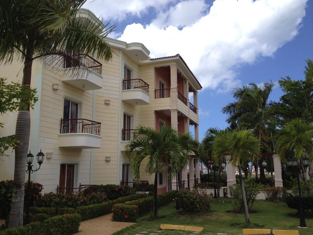 Hotel Dominicana Plus Баваро Экстерьер фото
