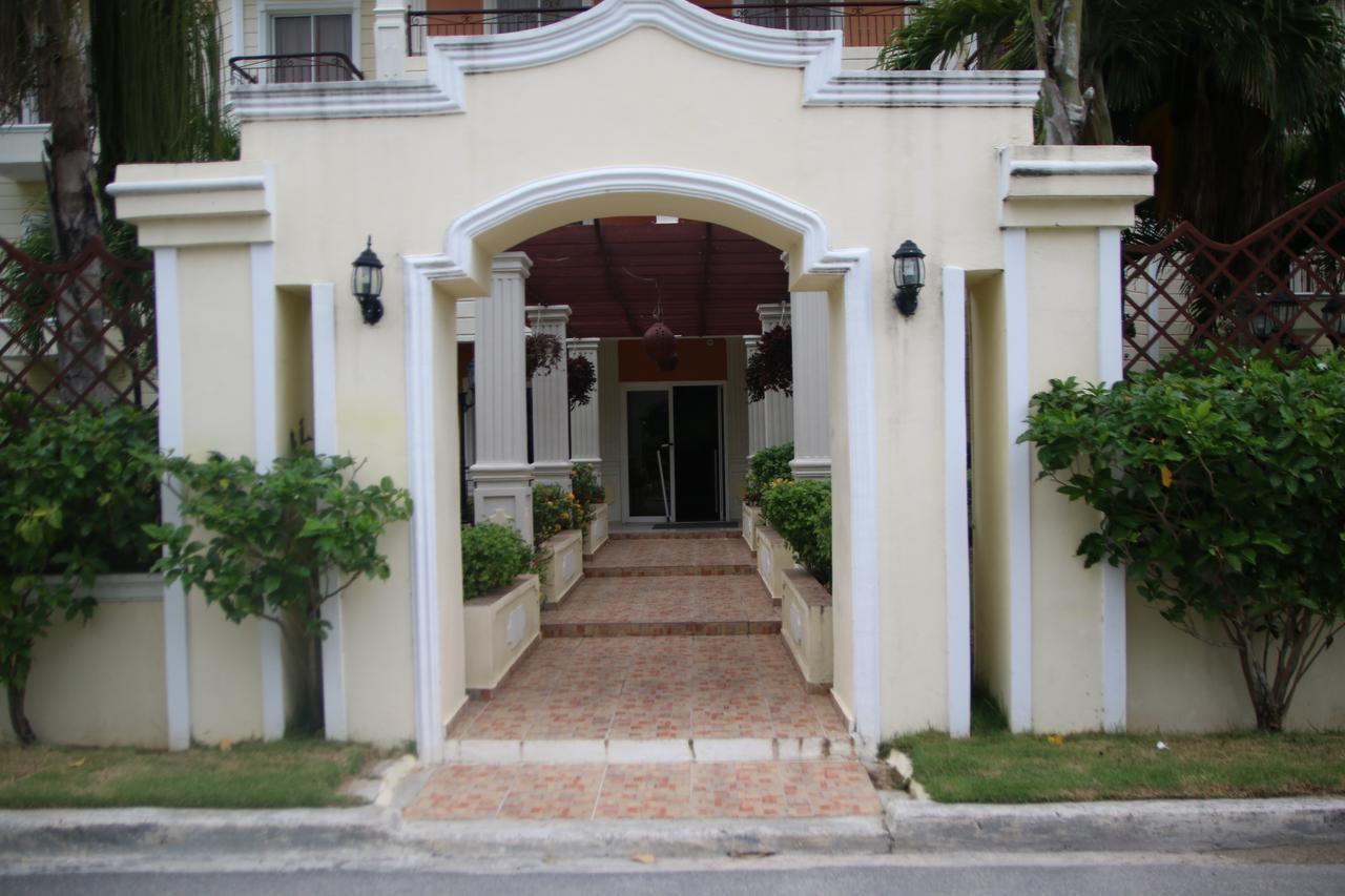Hotel Dominicana Plus Баваро Экстерьер фото